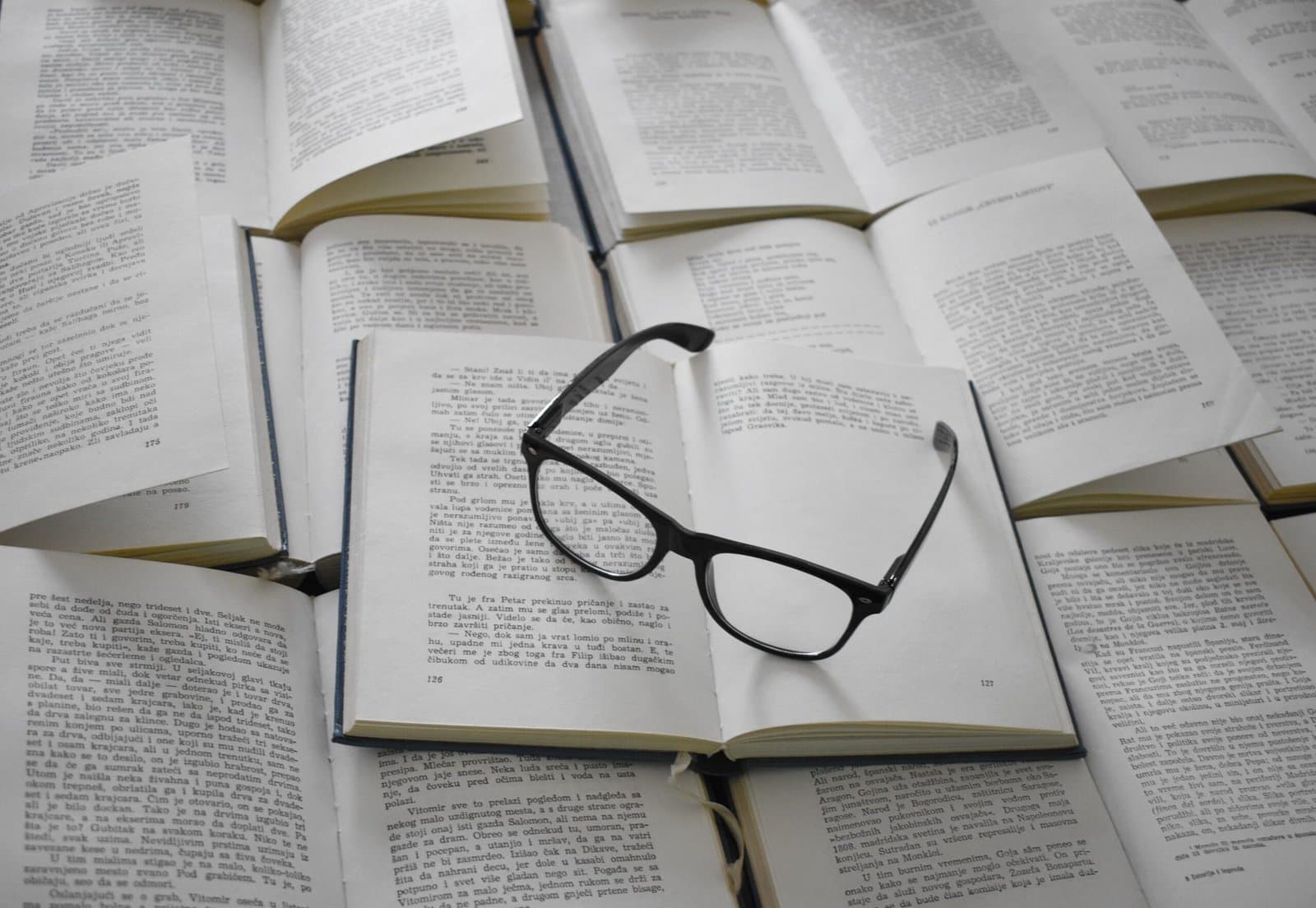 14 Best AI Plagiarism Checker Tools