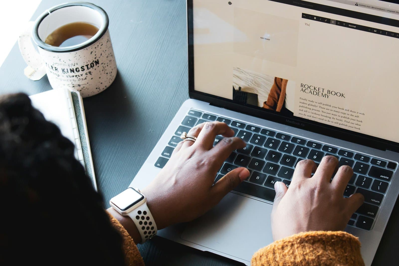 Are Blogs Credible Sources & Tips to Identify Authoritative Ones