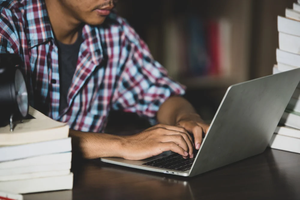 6 Evaluation Essay Examples and Writing Guide